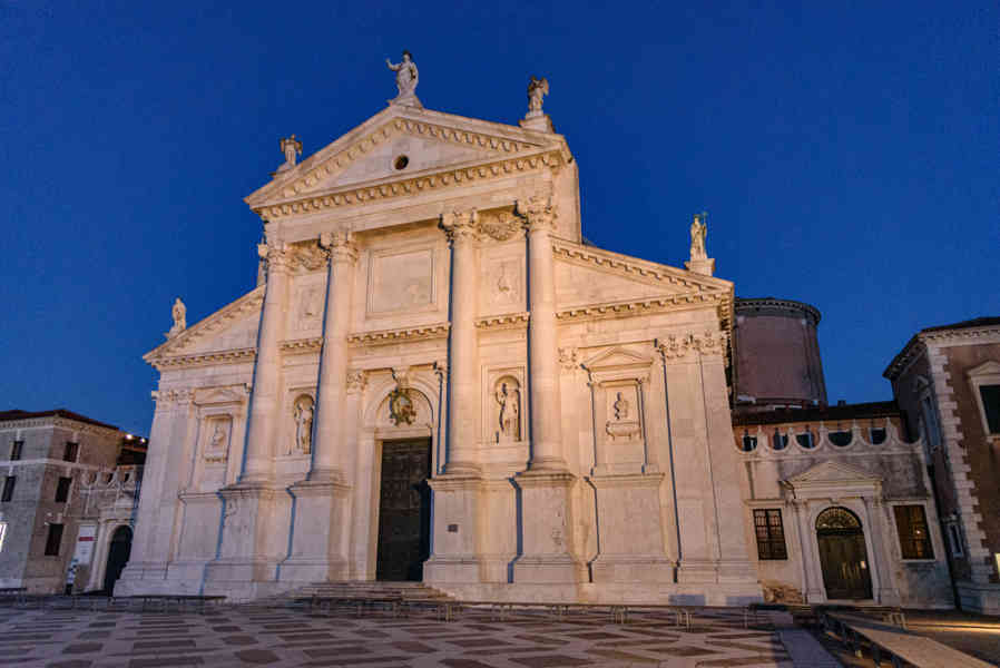 Italia - Venecia 352 - isla de San Giorgio Maggiore - basílica de San Giorgio Maggiore.jpg